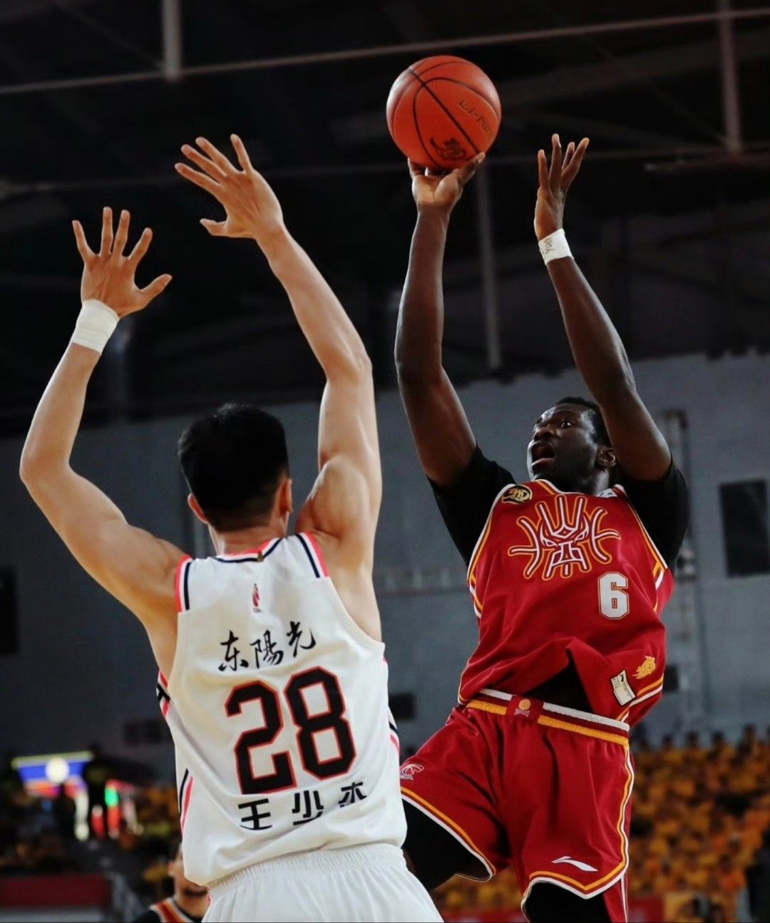 关于关键时刻奥兰多魔术备战CBA季后赛，伤情更新细节曝光，更衣室稳定，训练强度明显提升的信息