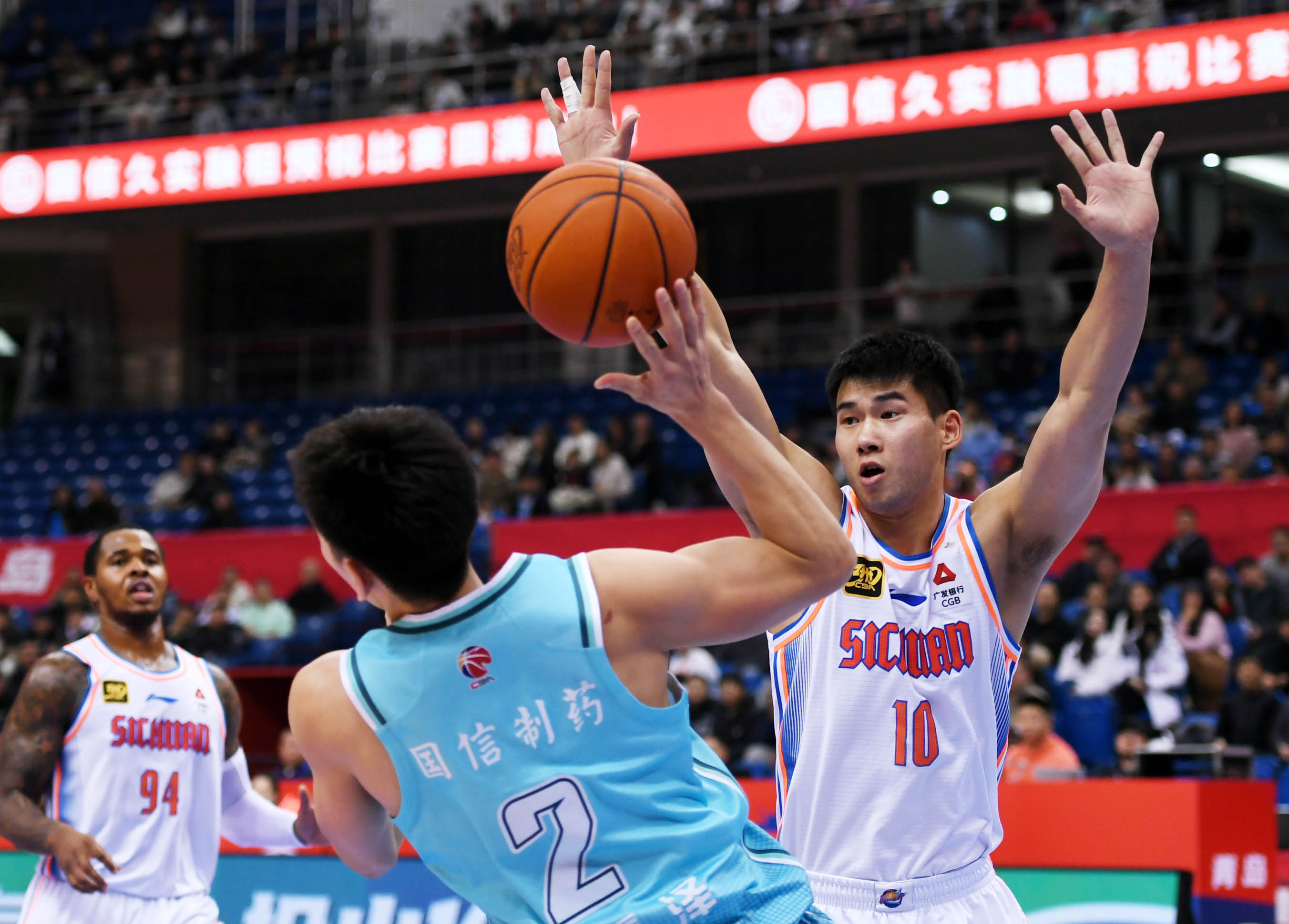 九游体育官网-关于CBA常规赛集结日走向成谜；亚特兰大手感冰凉；悬念犹存；资深球员宣示担当的信息