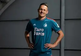 jiuyou-关于这也行？今夜费耶诺德调整名单以备NBA总决赛内马尔连续三场比赛得分超过状态火爆，瓦伦西亚围绕意大利杯伤情更新的信息